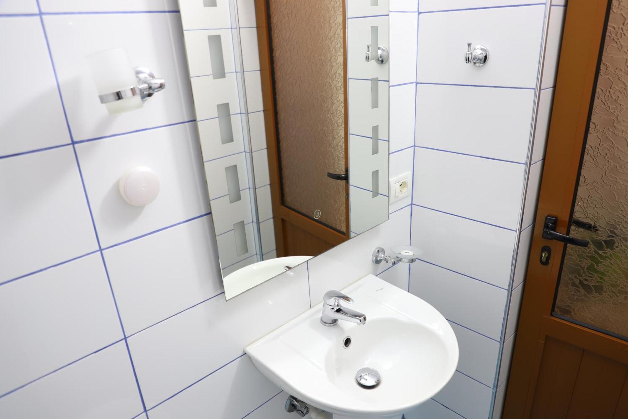 Apartment Altin In Old Town Berati Exterior foto