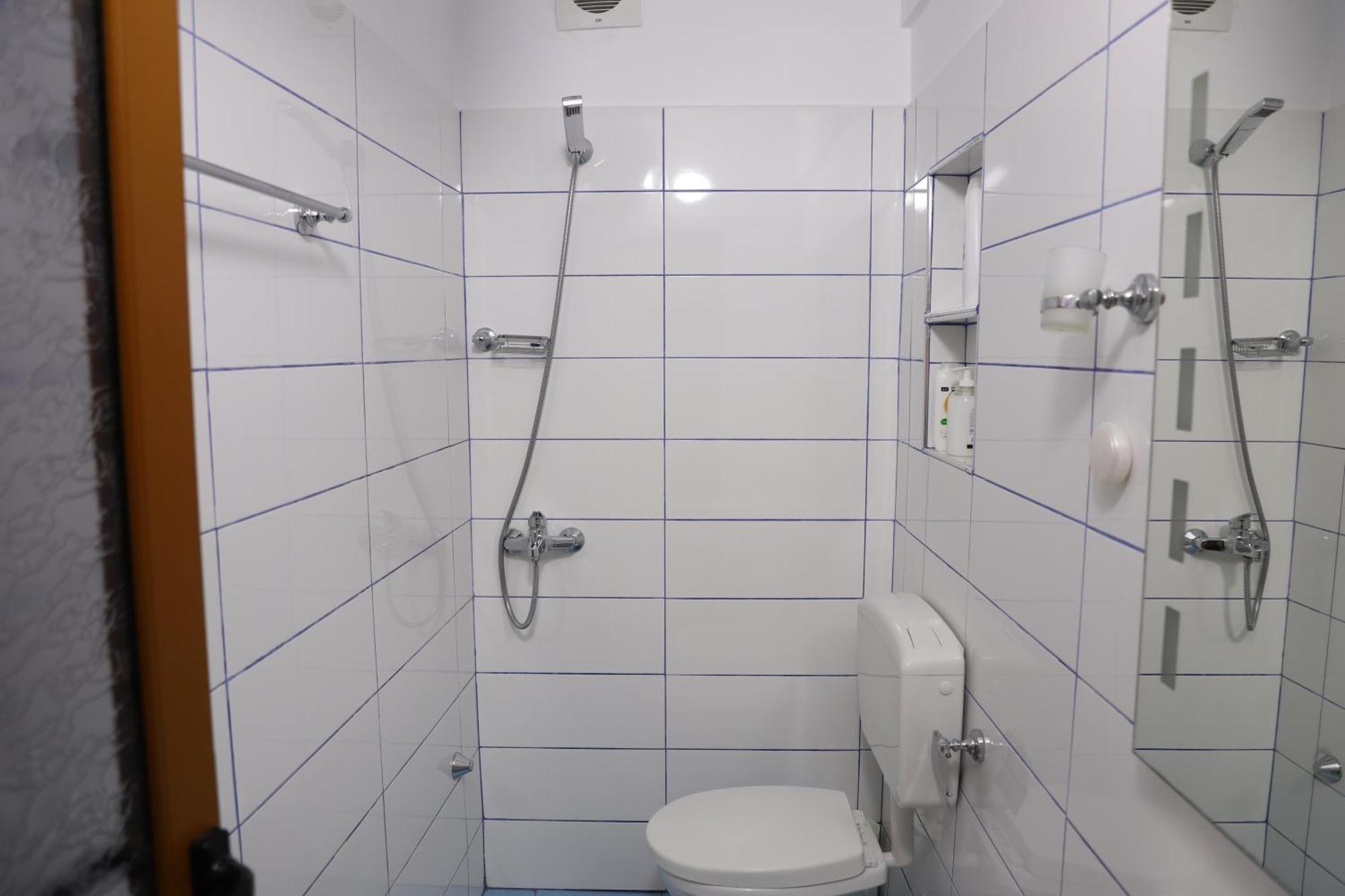 Apartment Altin In Old Town Berati Exterior foto