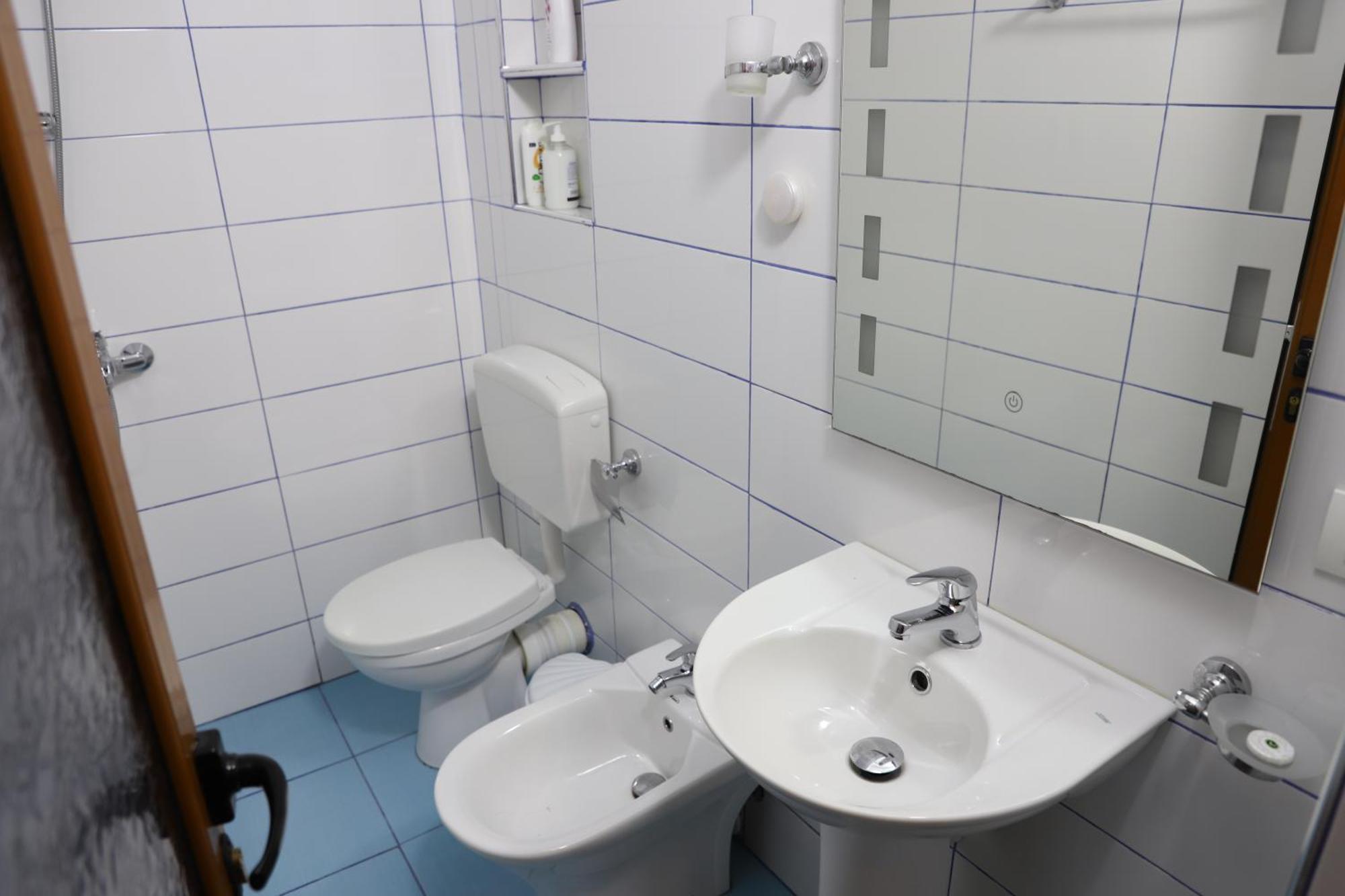 Apartment Altin In Old Town Berati Exterior foto